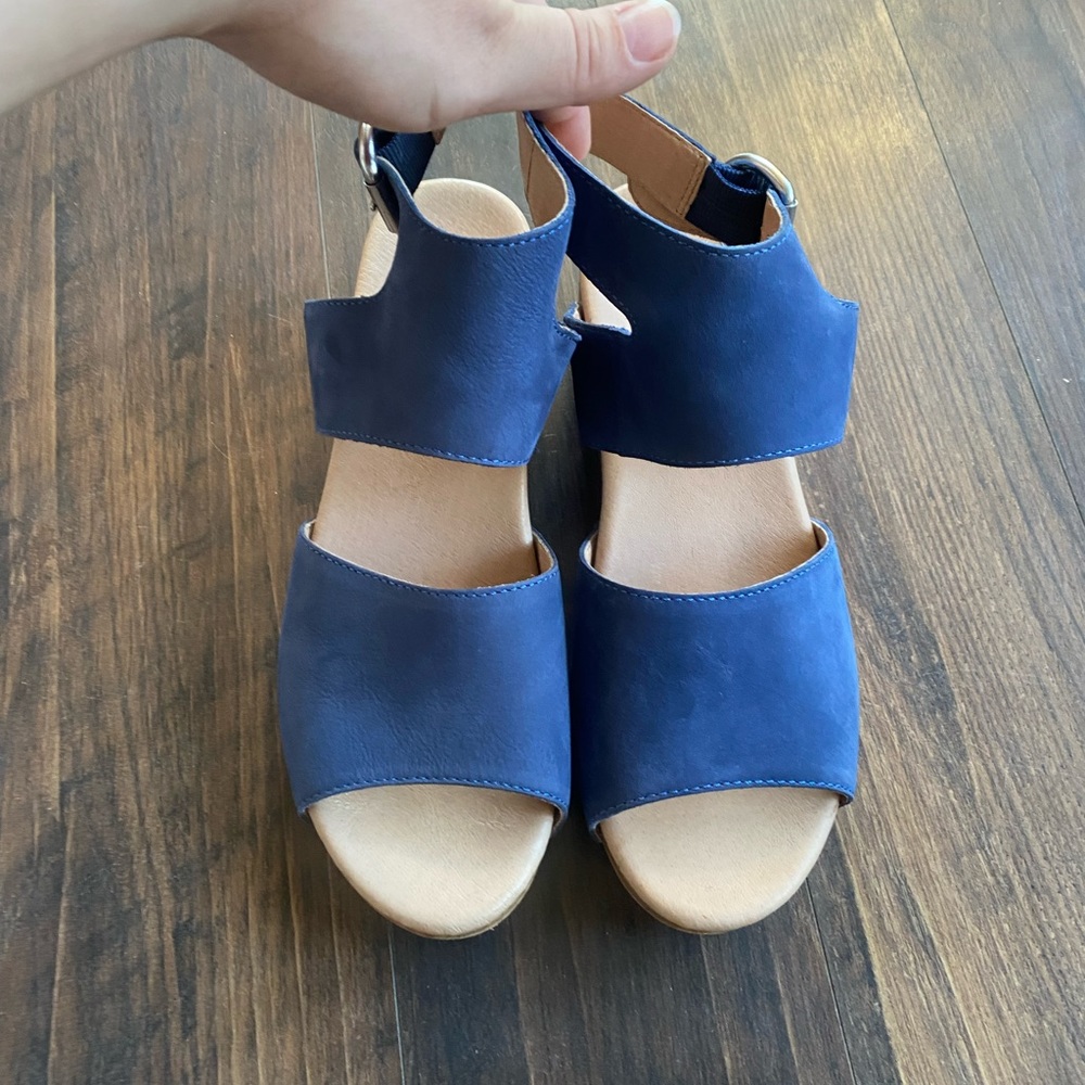 Dansko Navy Blue Suede Platform Sandals - Picture 4 of 7
